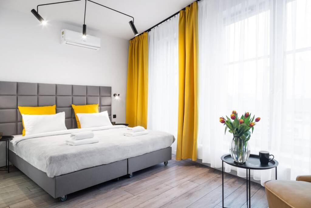 Househost Apartment: Miodowa 42/8B Street Krakow Dış mekan fotoğraf