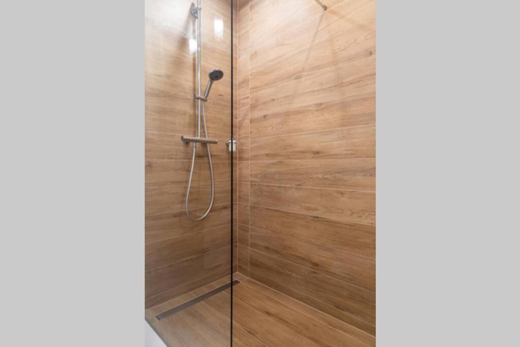 Househost Apartment: Miodowa 42/8B Street Krakow Dış mekan fotoğraf